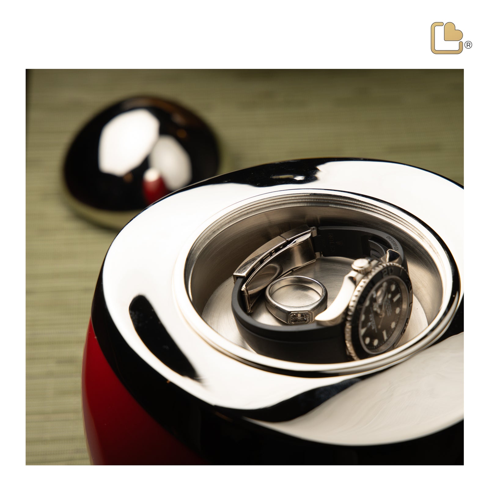 A363 Amore Standard Adult Urn Red & Pol Silver