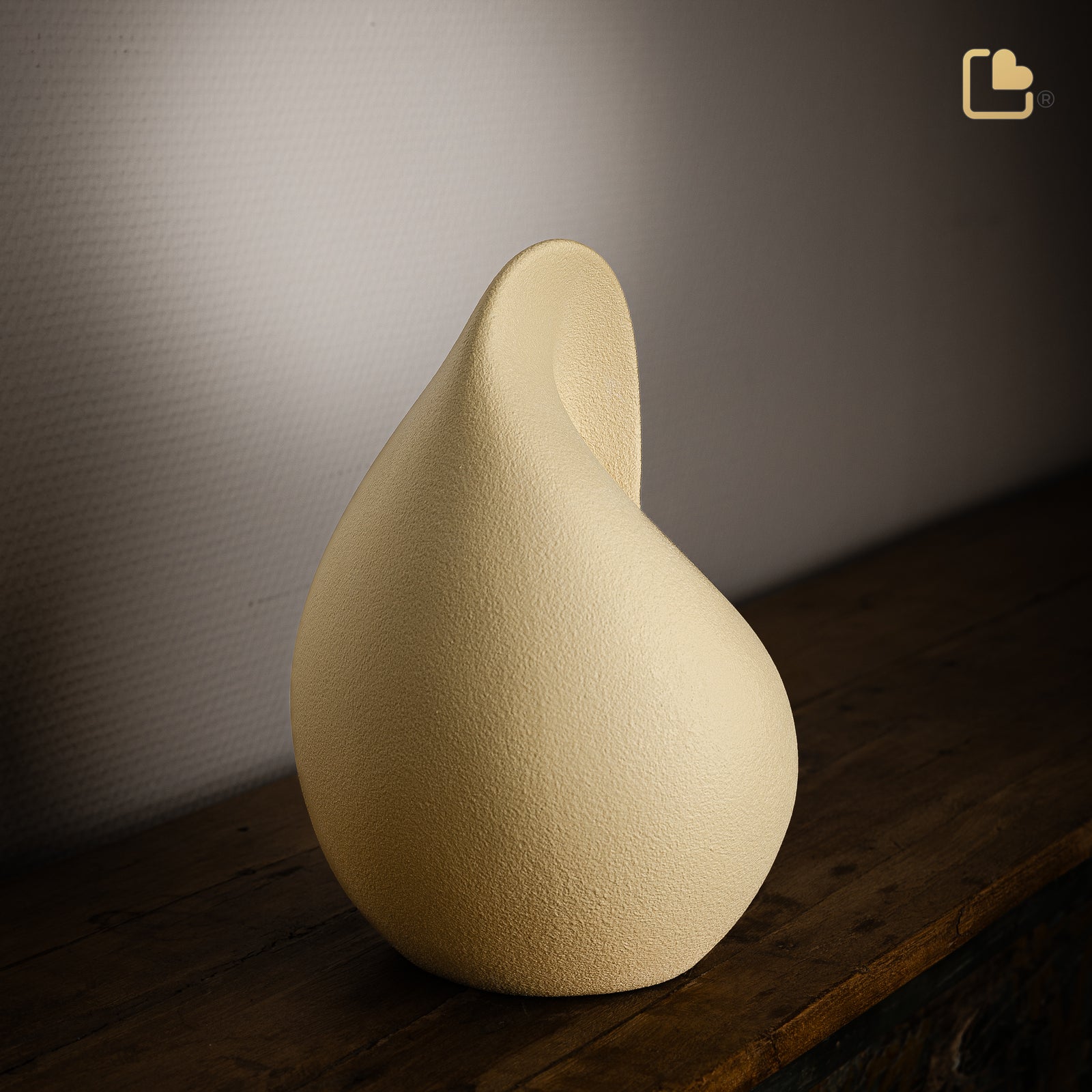 CA161 Soulful Shell Standard Adult Urn Yellow