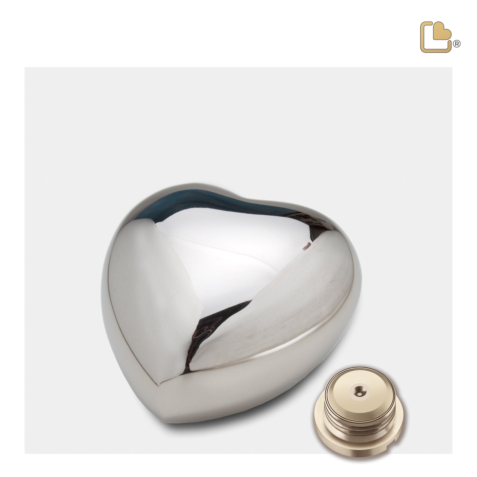 H675 Heart Keepsake Urn Pol Silver