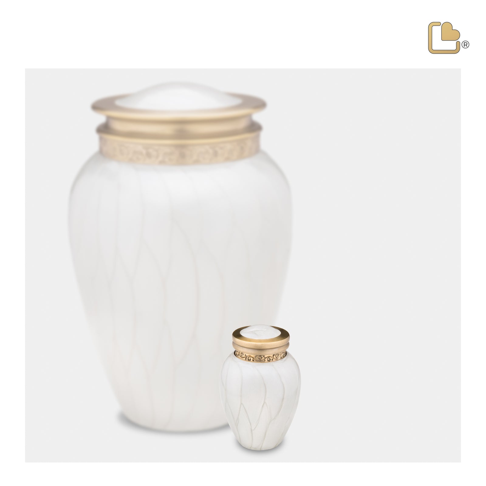 K290 Blessing Keepsake Urn Pearl White & Bru Gold