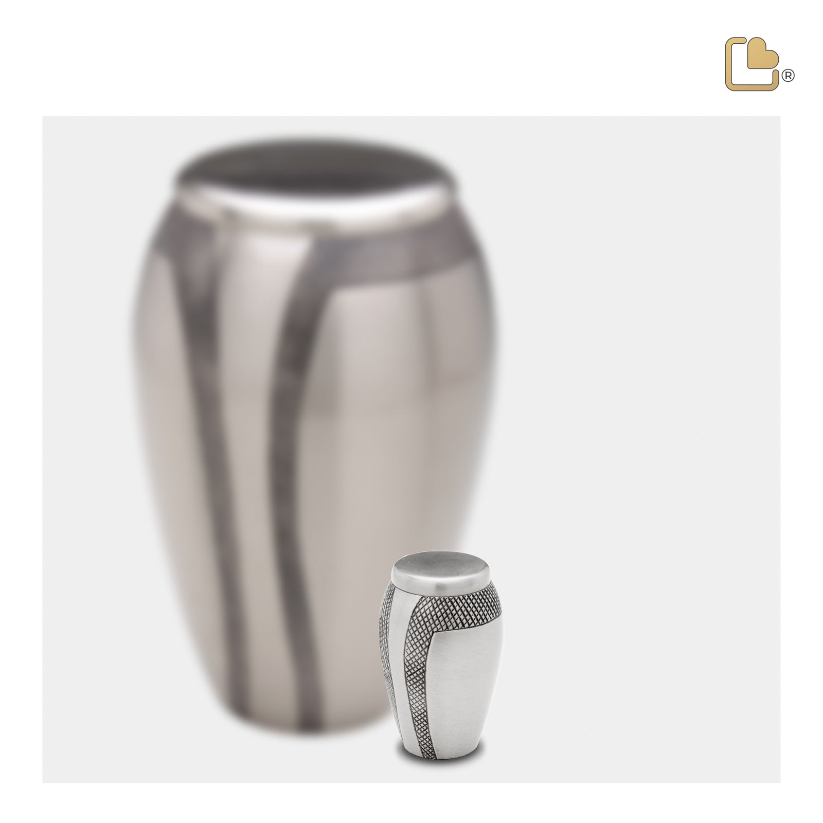 K505 Majestic Stripes Keepsake Urn Bru Pewter