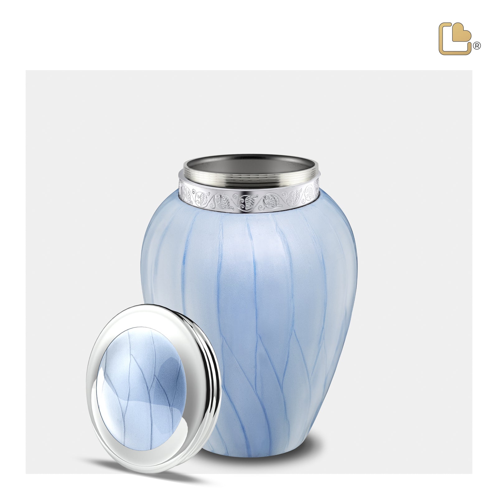 M668 Blessing Medium Urn Pearl Blue & Pol Silver