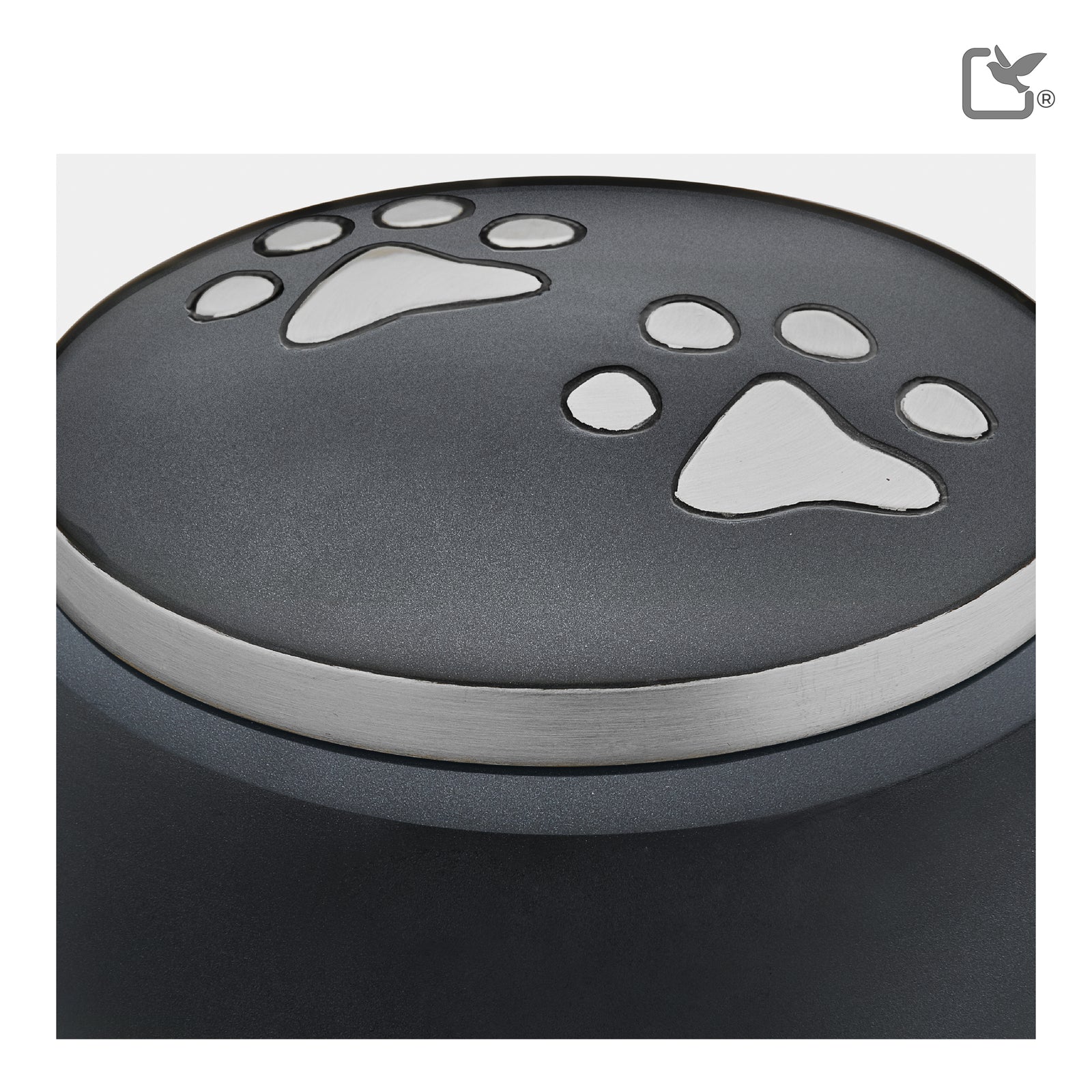P270L Classic Round Large Pet Urn Midnight & Bru Gold