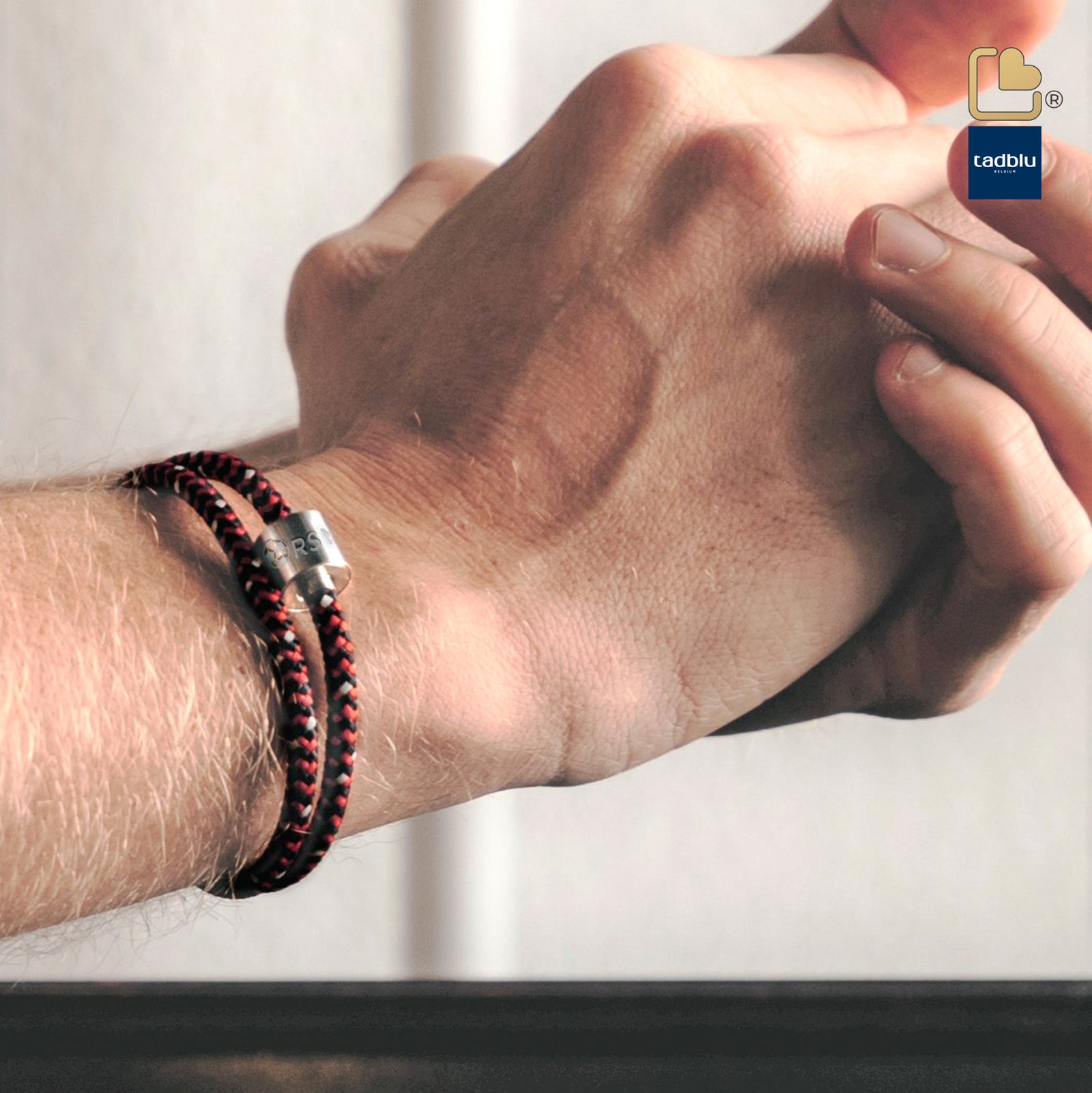 TB-BC9-L Memento Bracelet (L) Cord Brushed Ashes Bead Red-Black