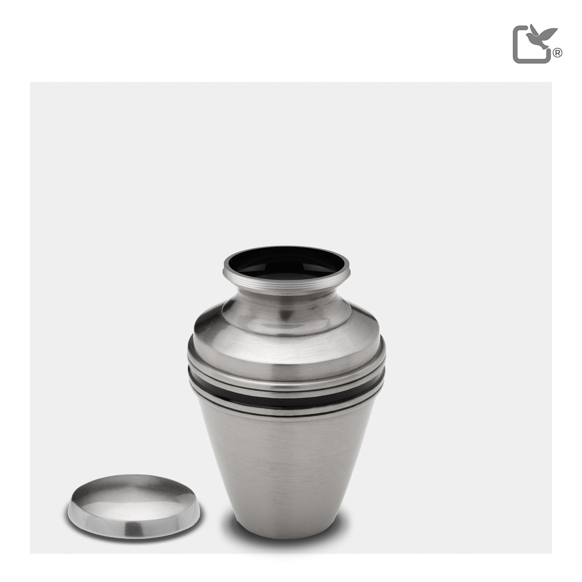 K800   Classic Vienna Keepsake Urn Bru Pewter