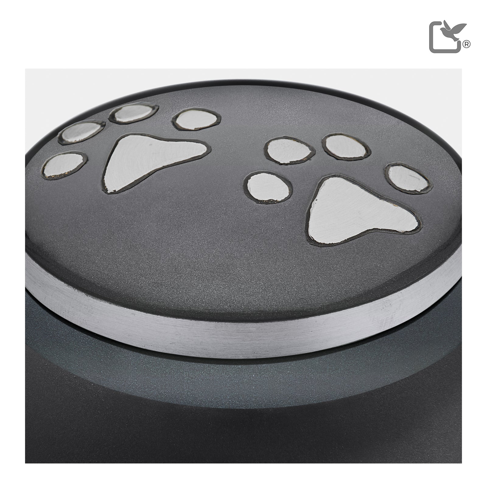 P270S   Classic Round Small Pet Urn Midnight & Bru Gold